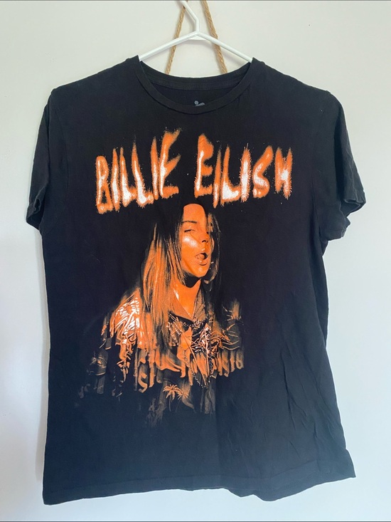 Tops - Billie Eilish Graphic TShirt Musician Ladies Clothes